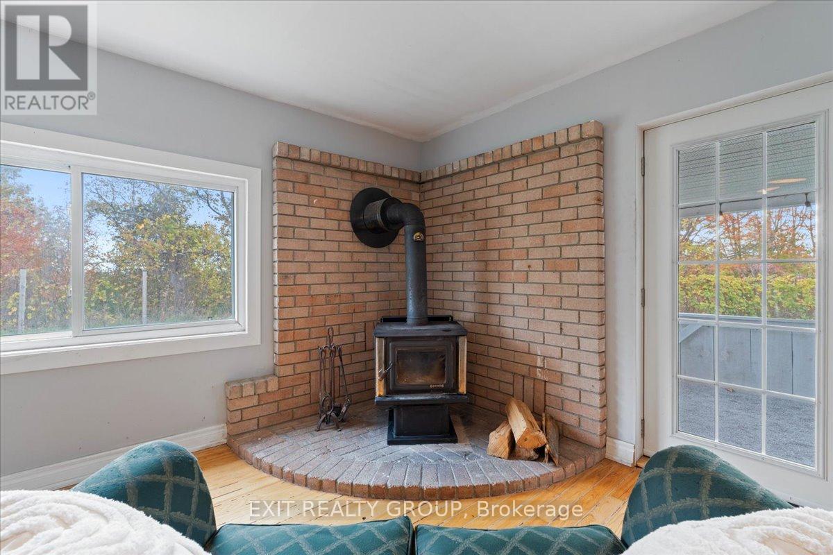 895 English Settlement Road, Quinte West, Ontario  K8V 5P7 - Photo 16 - X12924486