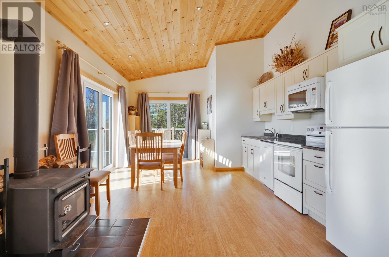 3143 Sonora Drive, Sherbrooke, Nova Scotia  B0J 3C0 - Photo 11 - 202527715