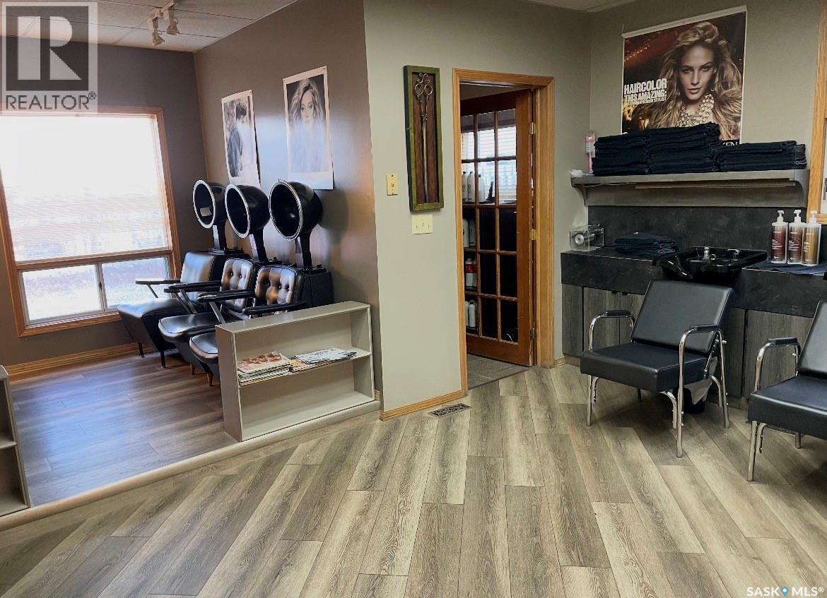 935 4th Street, Estevan, Saskatchewan  S4A 0W2 - Photo 8 - SK031290