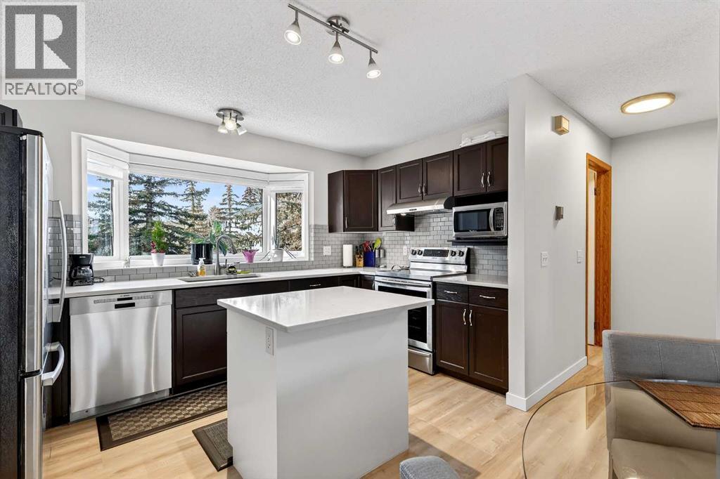 72 Glenbrook Villas Sw, Calgary, Alberta  T3E 7E8 - Photo 13 - A2282657