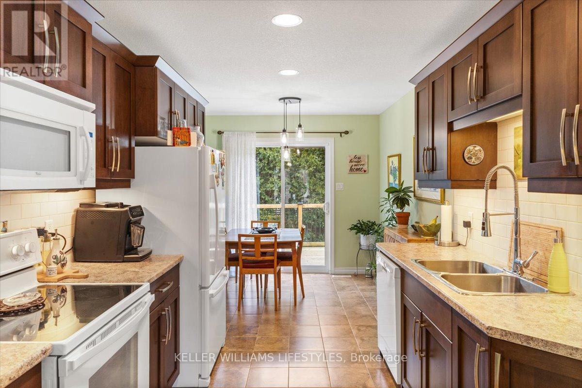 26 - 295 Mogg Street, Strathroy-Caradoc, Ontario  N7G 0C6 - Photo 12 - X12926616