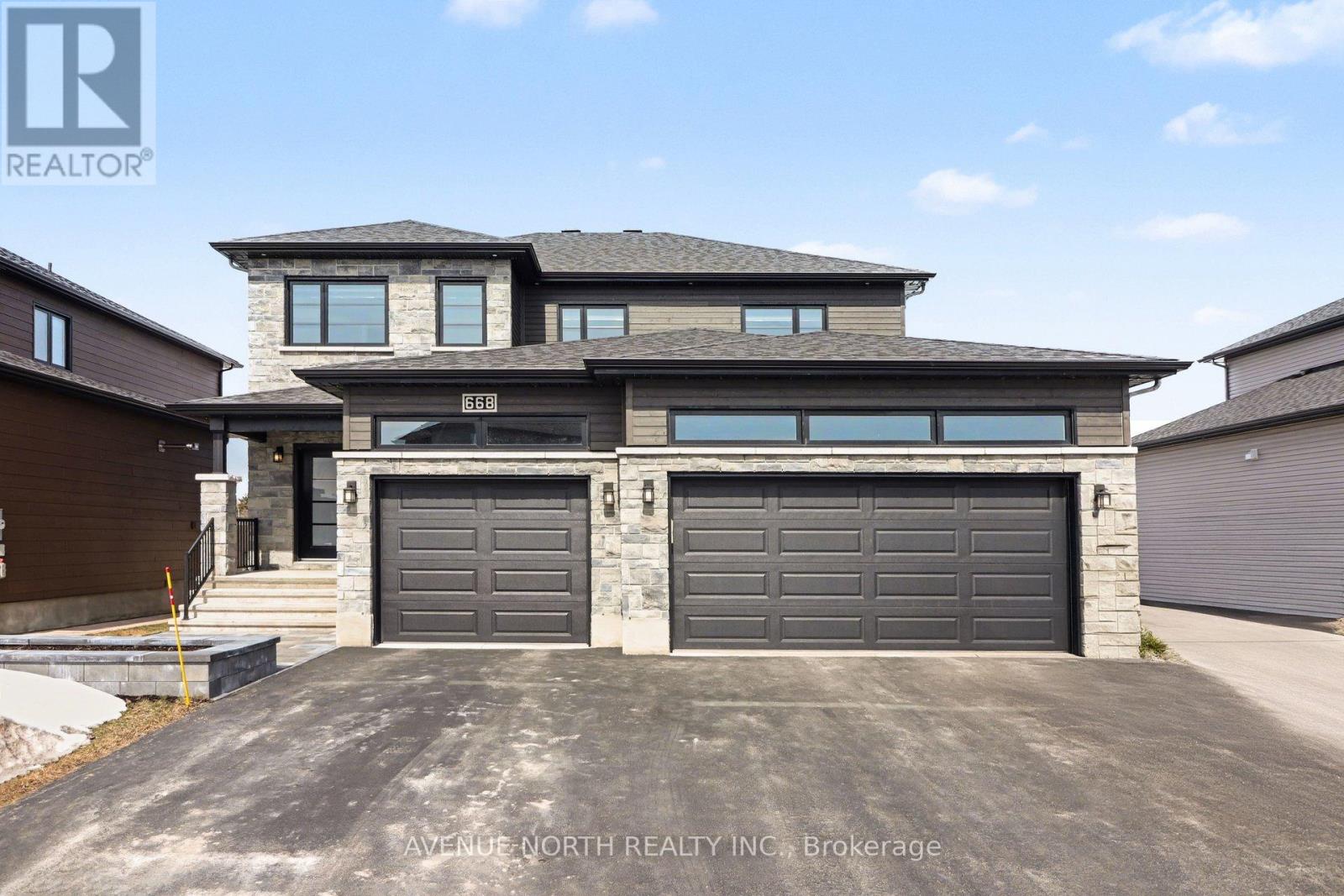 668 GENEVA CRESCENT, Russell, Ontario