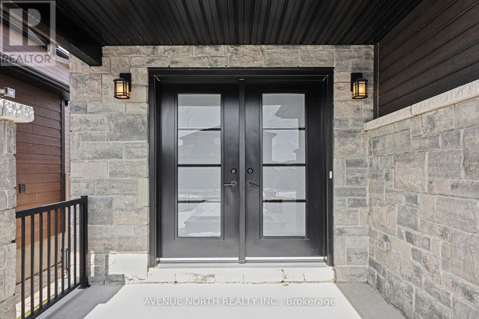 668 Geneva Crescent, Russell, Ontario  K0A 1W0 - Photo 3 - X12926582