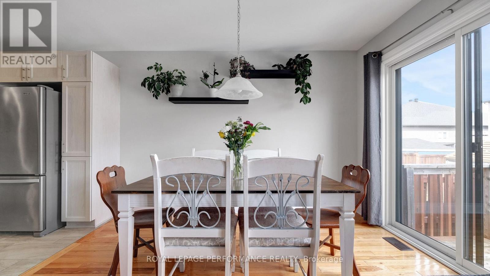 313 Twilight Avenue, Russell, Ontario  K4R 0E3 - Photo 12 - X12926596