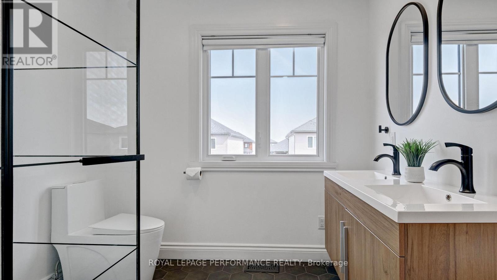 313 Twilight Avenue, Russell, Ontario  K4R 0E3 - Photo 21 - X12926596