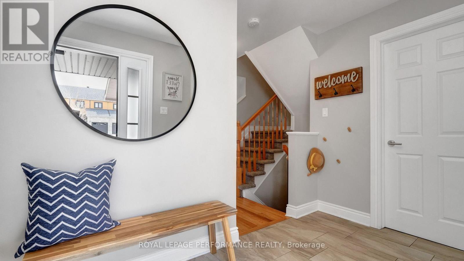 313 Twilight Avenue, Russell, Ontario  K4R 0E3 - Photo 5 - X12926596