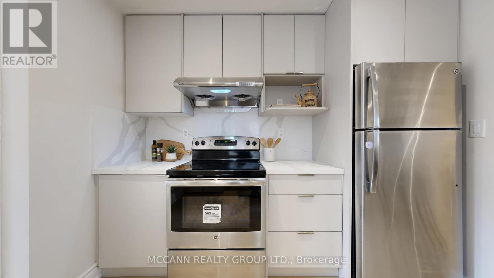 496 Northcliffe Boulevard N, Toronto, Ontario  M6E 3L5 - Photo 10 - C12926536