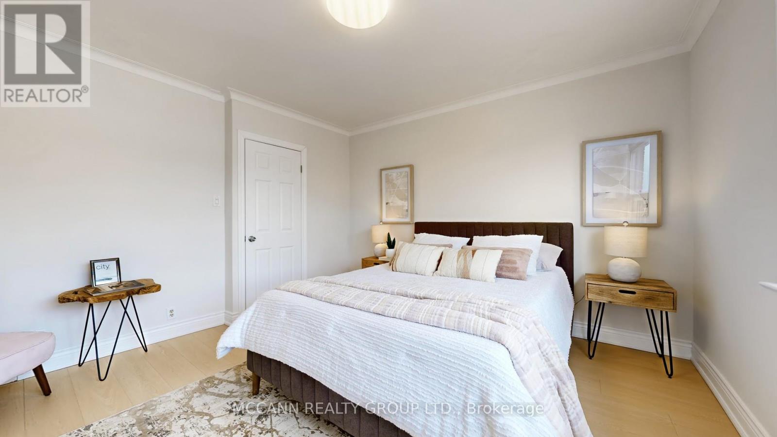 496 Northcliffe Boulevard N, Toronto, Ontario  M6E 3L5 - Photo 20 - C12926536