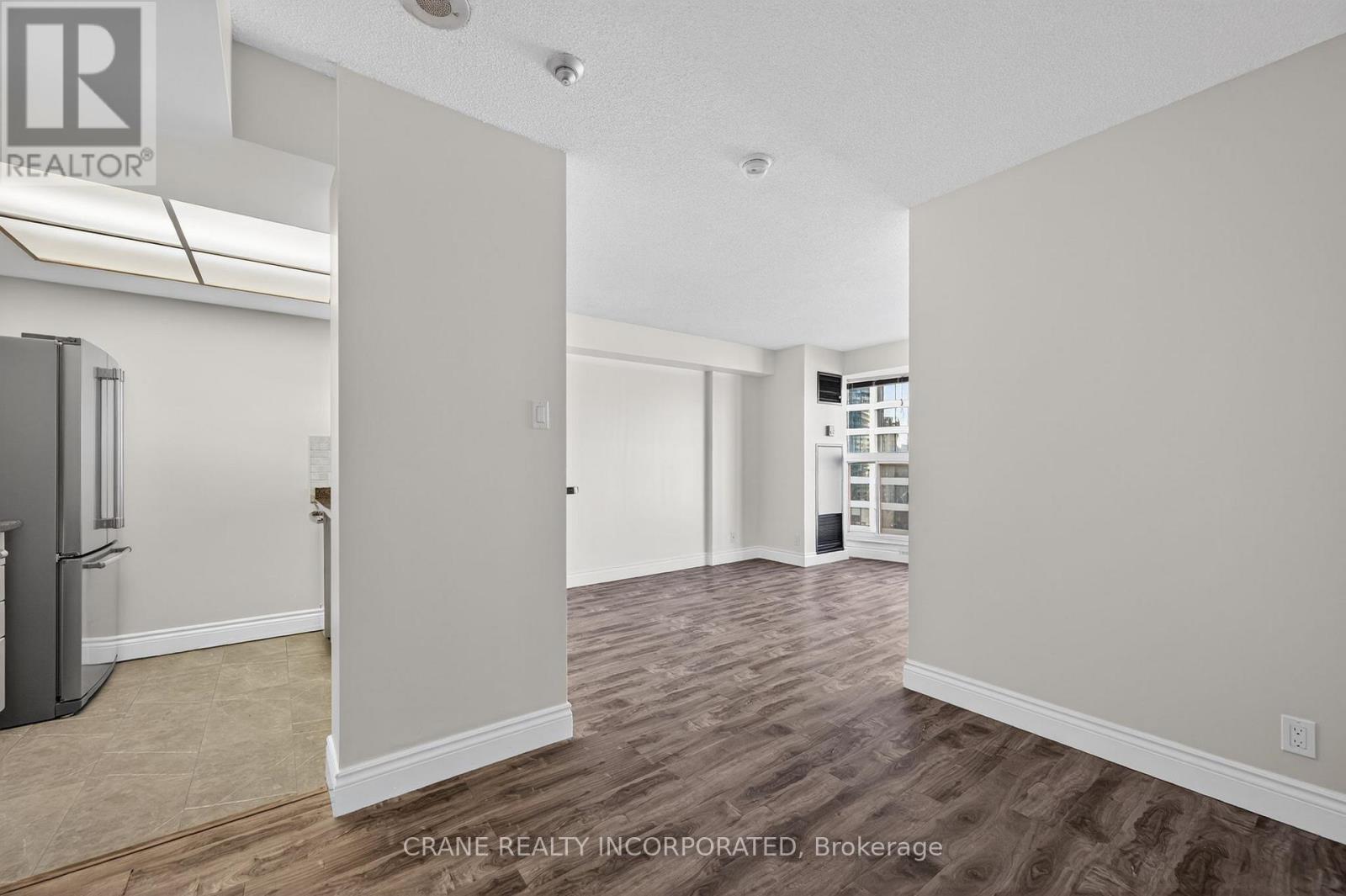 1605 - 77 Harbour Square, Toronto, Ontario  M5J 2S2 - Photo 13 - C12926572