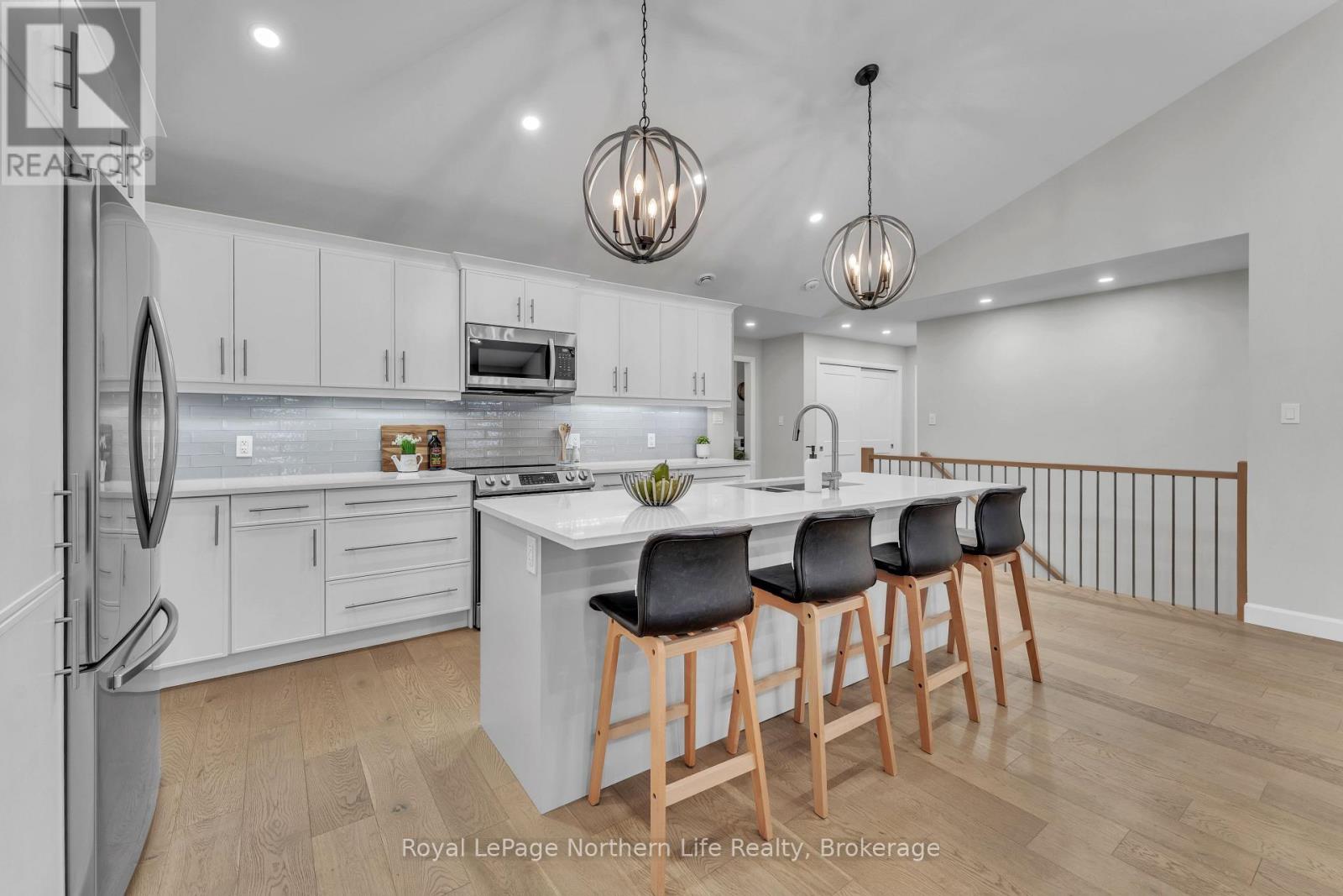 16 Silver Maple Lane, North Bay, Ontario  P1C 0B5 - Photo 13 - X12922910