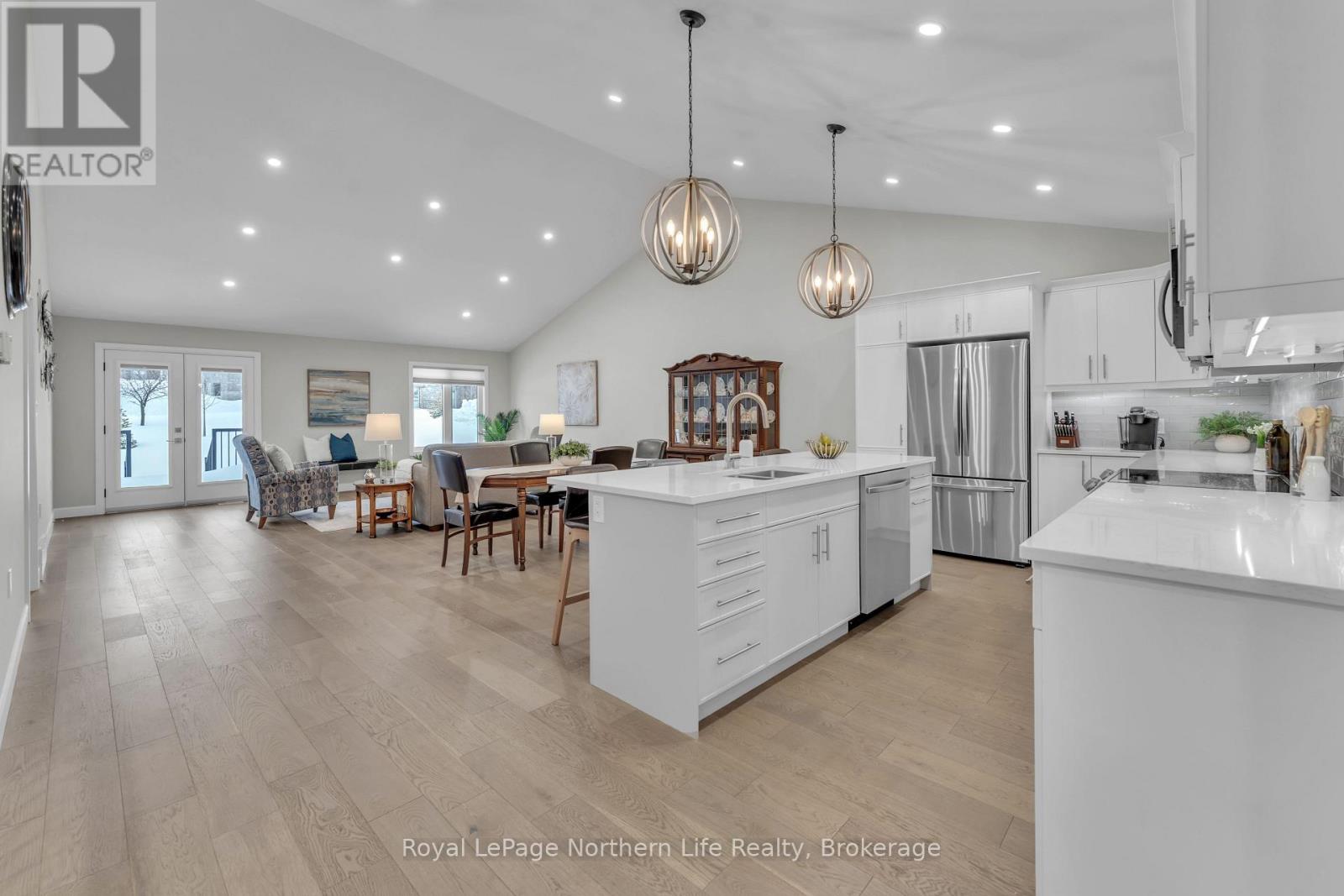 16 Silver Maple Lane, North Bay, Ontario  P1C 0B5 - Photo 9 - X12922910