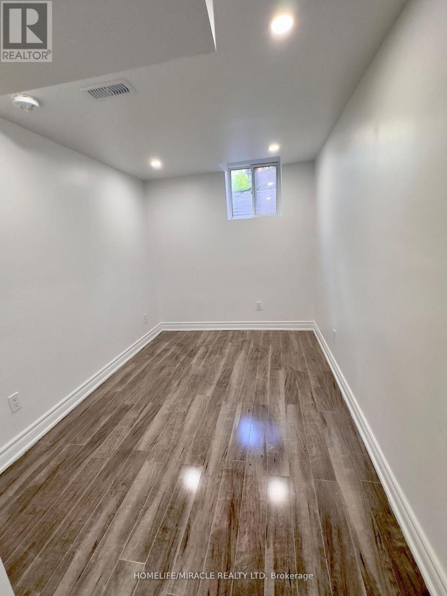 62 Telegraph Drive, Whitby, Ontario  L1P 1S3 - Photo 3 - E12926570