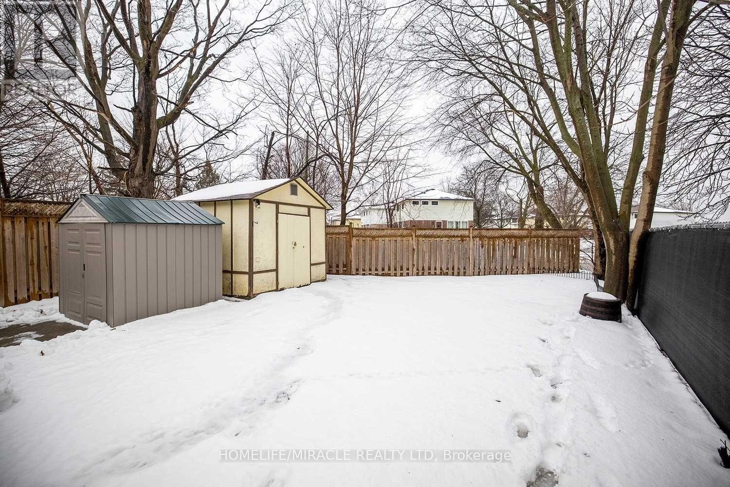 1391 Fenelon Crescent, Oshawa, Ontario  L1J 6G2 - Photo 2 - E12926624