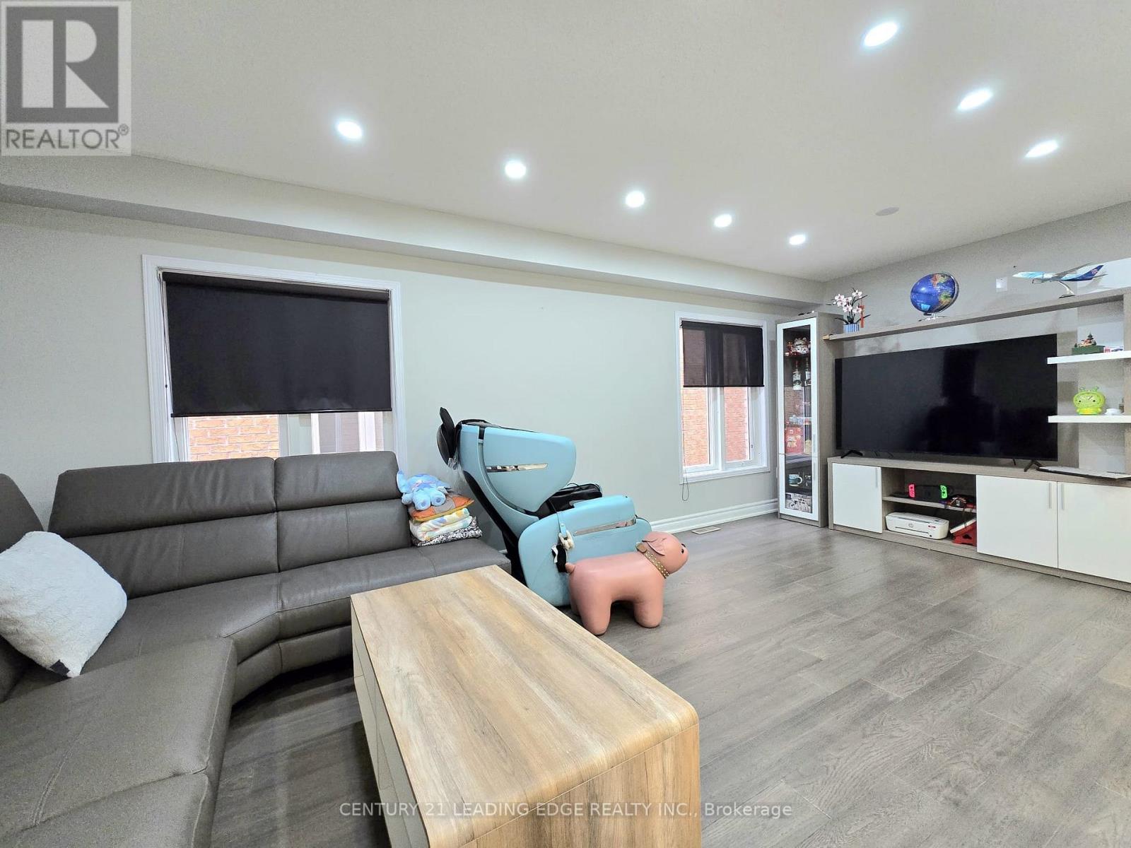 24 Guinevere Road, Markham, Ontario  L3S 4S9 - Photo 6 - N12926546