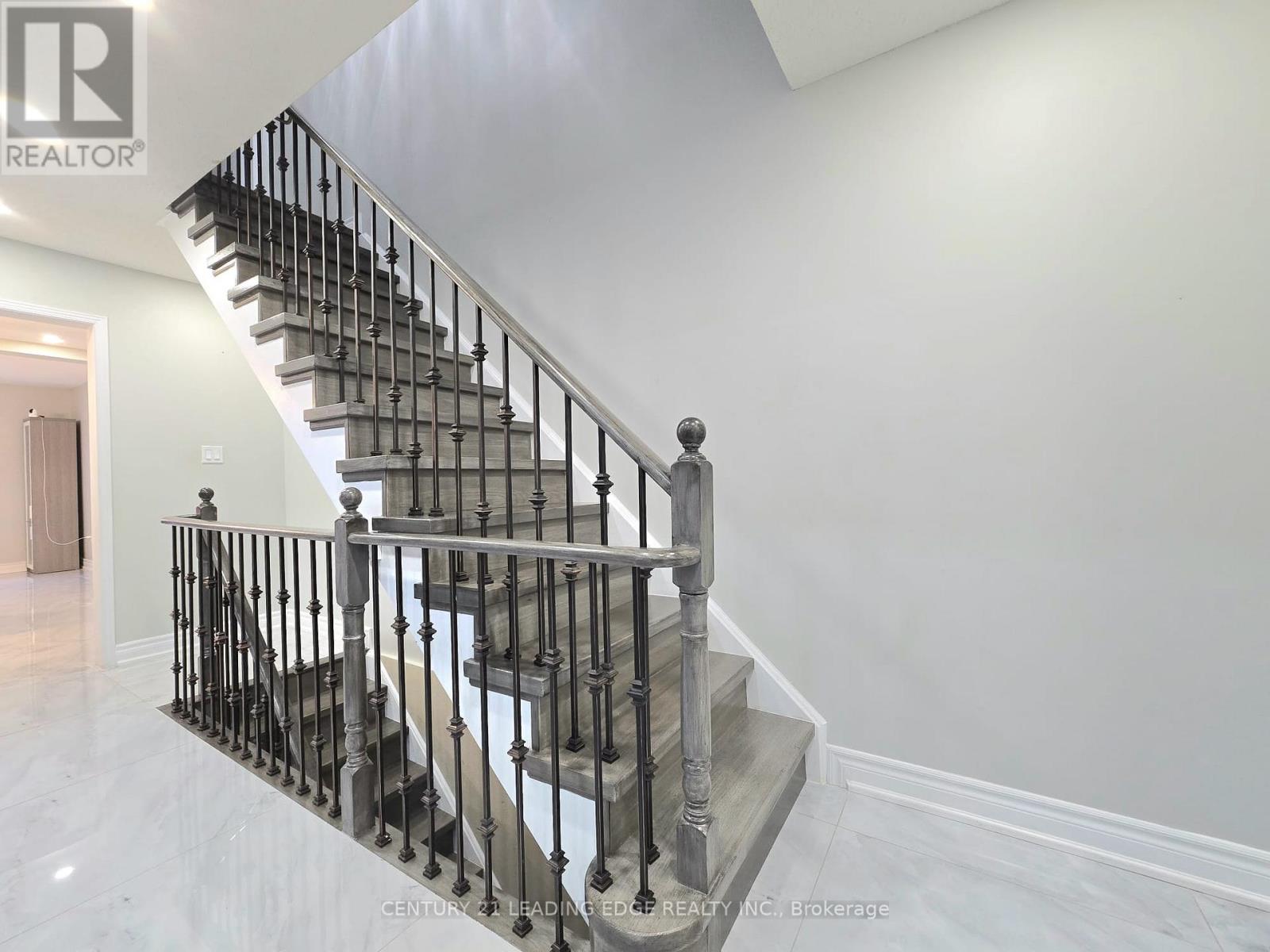 24 Guinevere Road, Markham, Ontario  L3S 4S9 - Photo 9 - N12926546