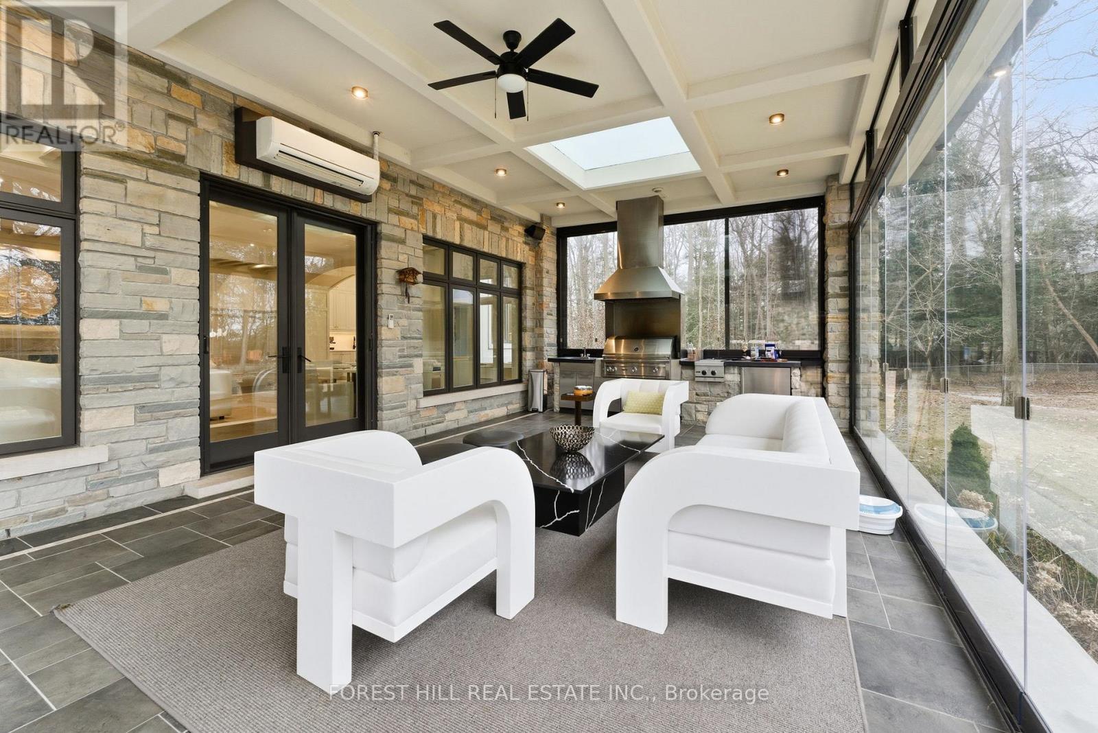 40 Golf Avenue, Vaughan, Ontario  L4L 3A5 - Photo 2 - N12926558