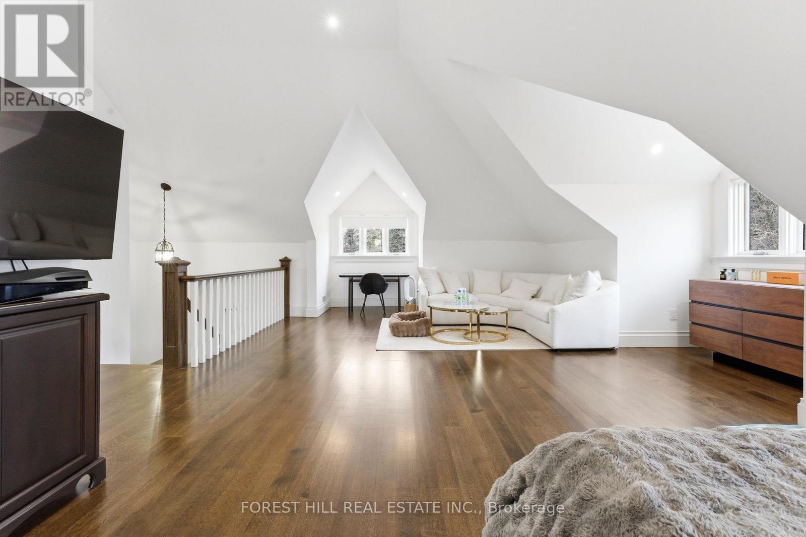 40 Golf Avenue, Vaughan, Ontario  L4L 3A5 - Photo 31 - N12926558