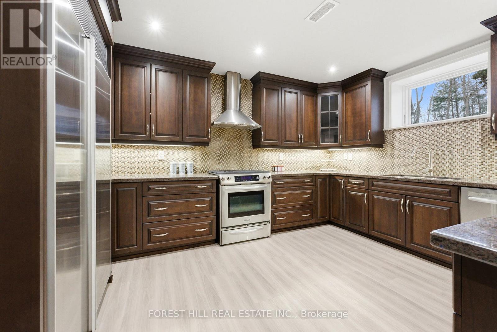 40 Golf Avenue, Vaughan, Ontario  L4L 3A5 - Photo 39 - N12926558