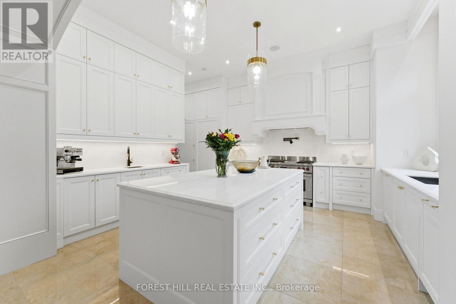 40 Golf Avenue, Vaughan, Ontario  L4L 3A5 - Photo 5 - N12926558