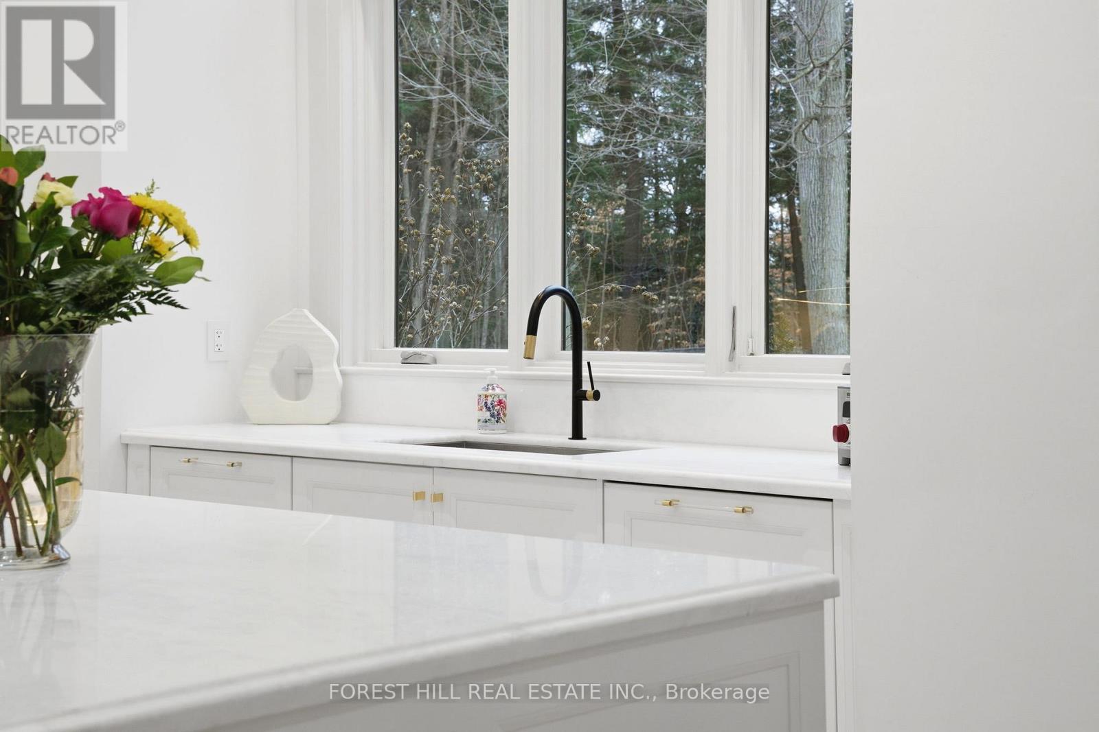 40 Golf Avenue, Vaughan, Ontario  L4L 3A5 - Photo 8 - N12926558