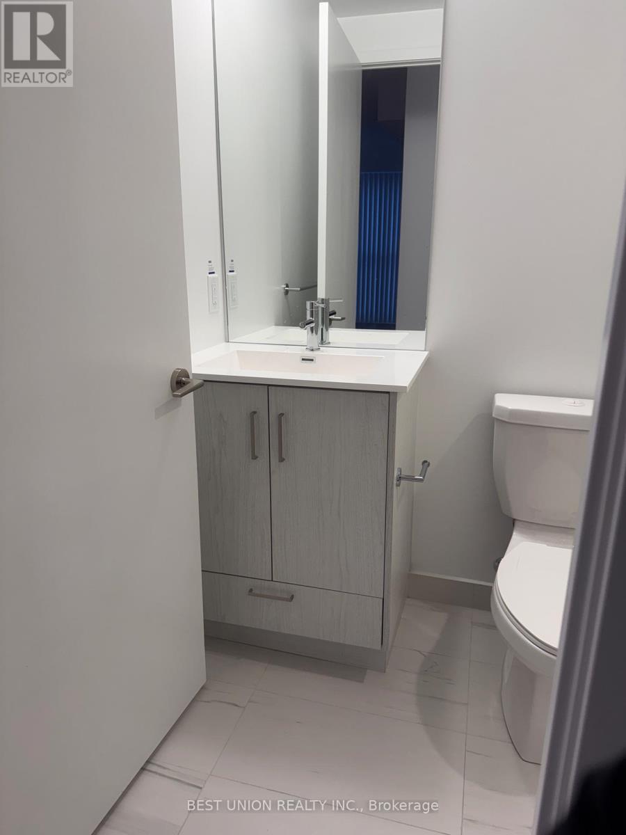 2805 - 180 Front Street E, Toronto, Ontario  M5A 0A9 - Photo 6 - C12921838