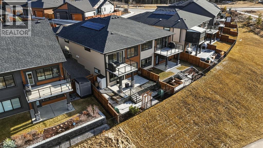 31 Riviera Court, Cochrane, Alberta  t4c 2v8 - Photo 5 - A2294913