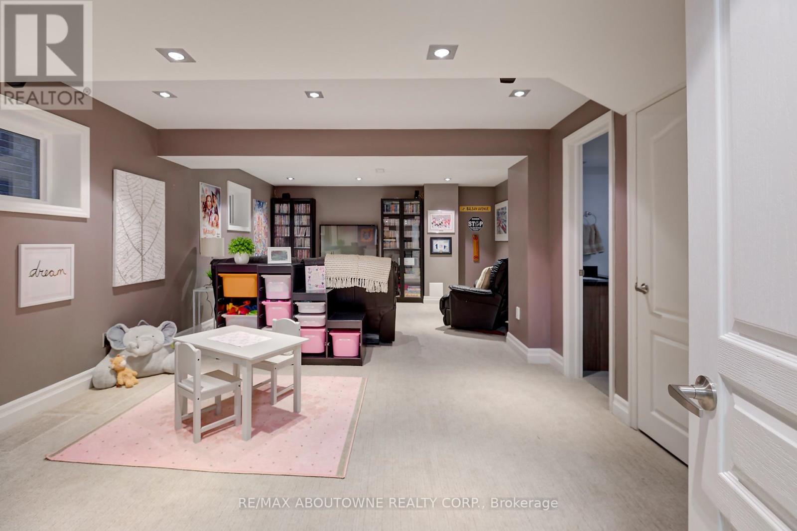 310 Leitch Landing, Milton, Ontario  L9T 7M9 - Photo 32 - W12926544