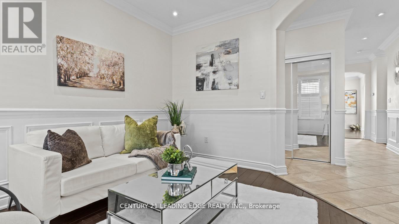 657 Brothers Crescent, Milton, Ontario  L9T 0A6 - Photo 7 - W12926550