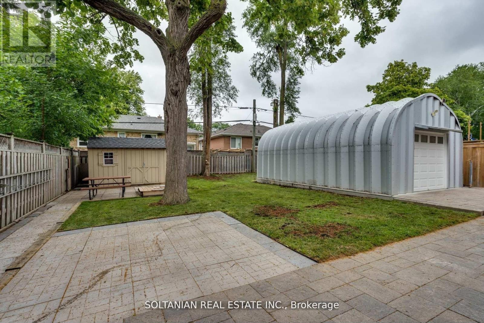 35 Cheshire Drive, Toronto, Ontario  M9B 2N7 - Photo 36 - W12926574