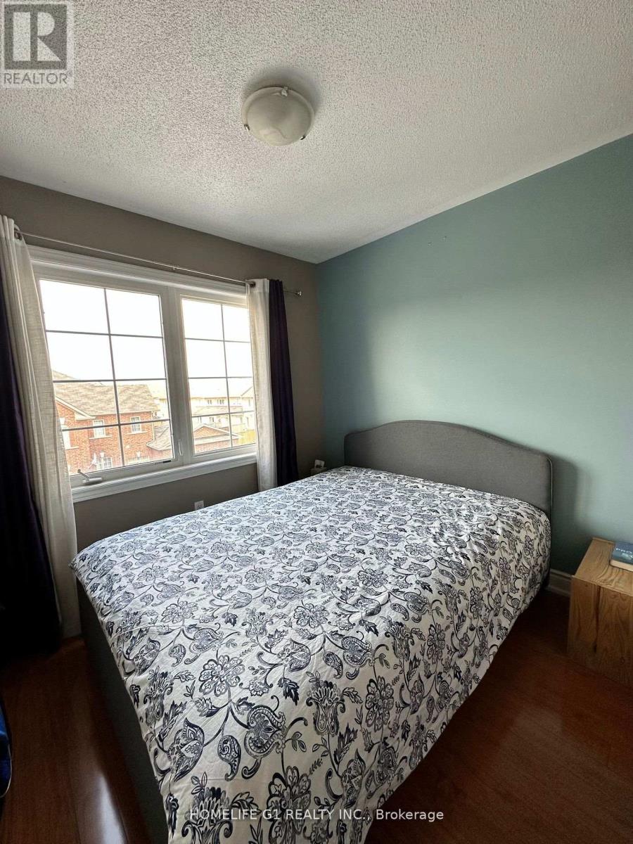 20 Shiraz Drive, Brampton, Ontario  L6R 0C3 - Photo 9 - W12926578