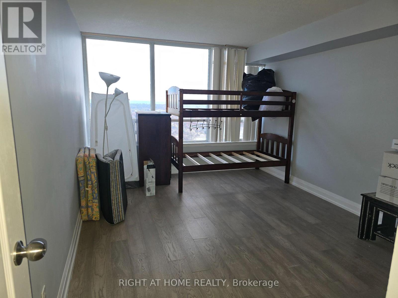 2303 - 550 Webb Drive, Mississauga, Ontario  L5B 3Y4 - Photo 16 - W12926580