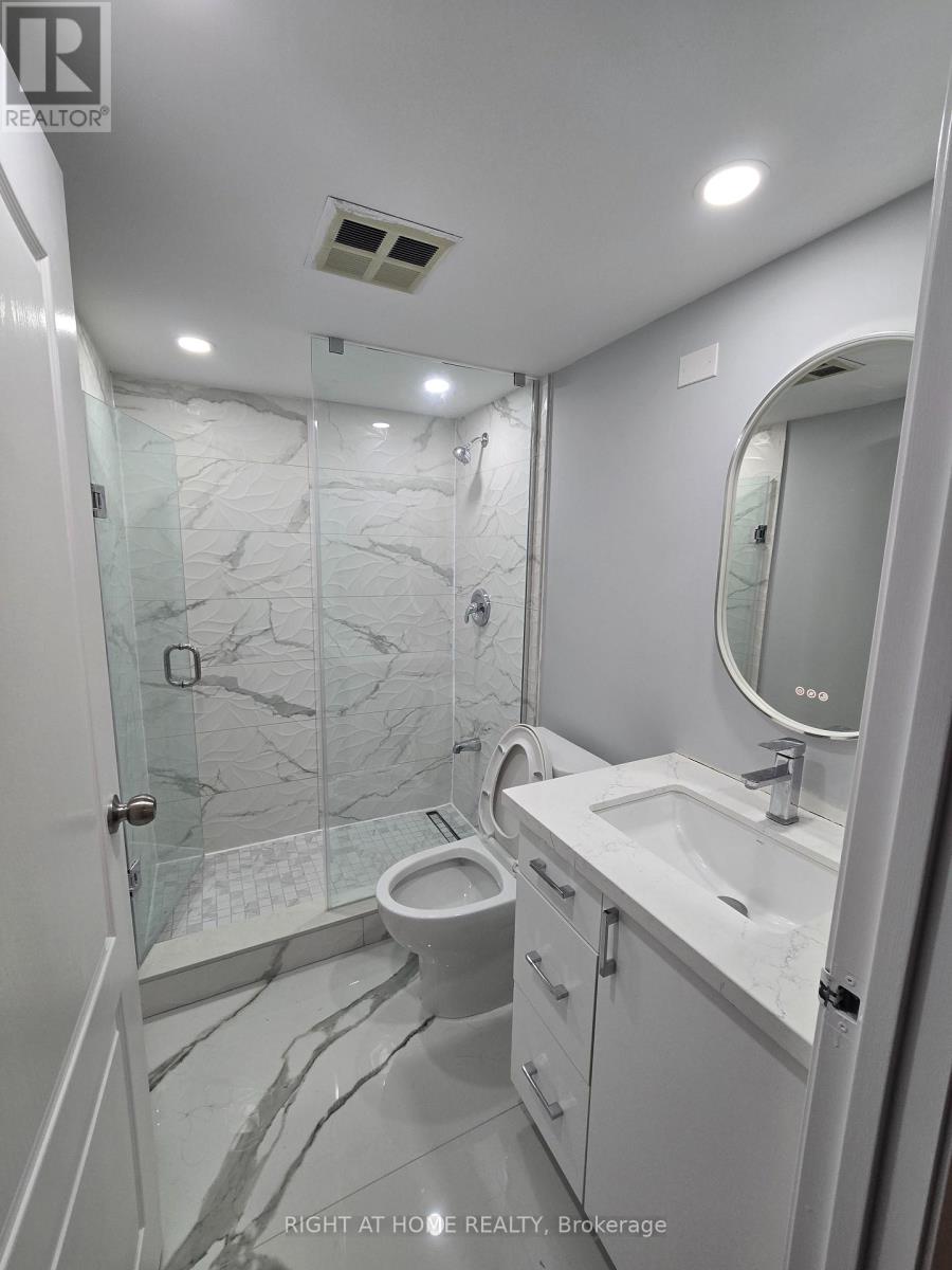 2303 - 550 Webb Drive, Mississauga, Ontario  L5B 3Y4 - Photo 19 - W12926580