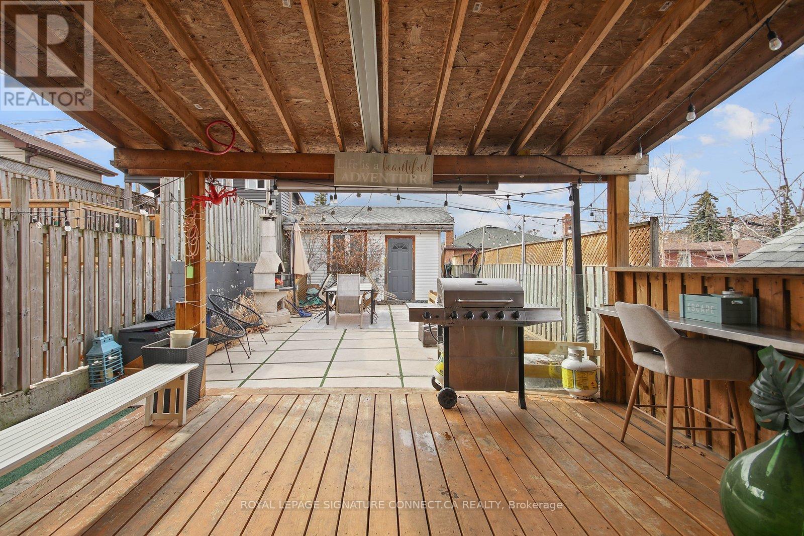 Main - 18 Harlton Crescent, Toronto, Ontario  M6M 1L1 - Photo 14 - W12926590