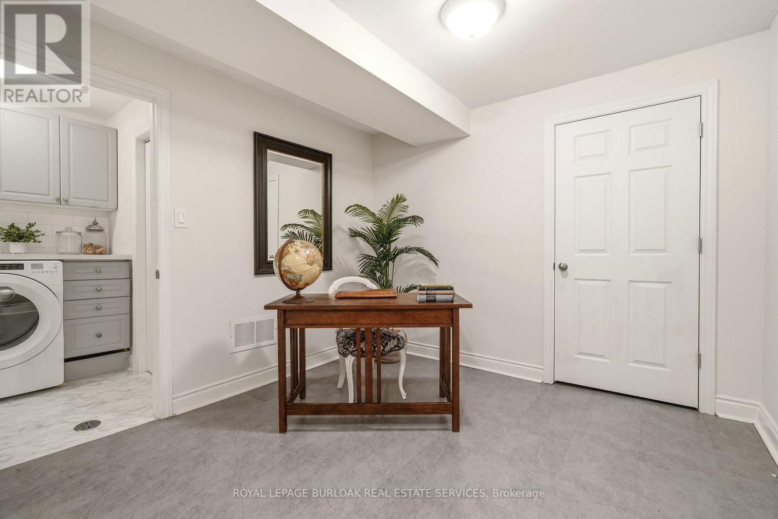 2243 Turnberry Road, Burlington, Ontario  L7M 4Y4 - Photo 41 - W12926602