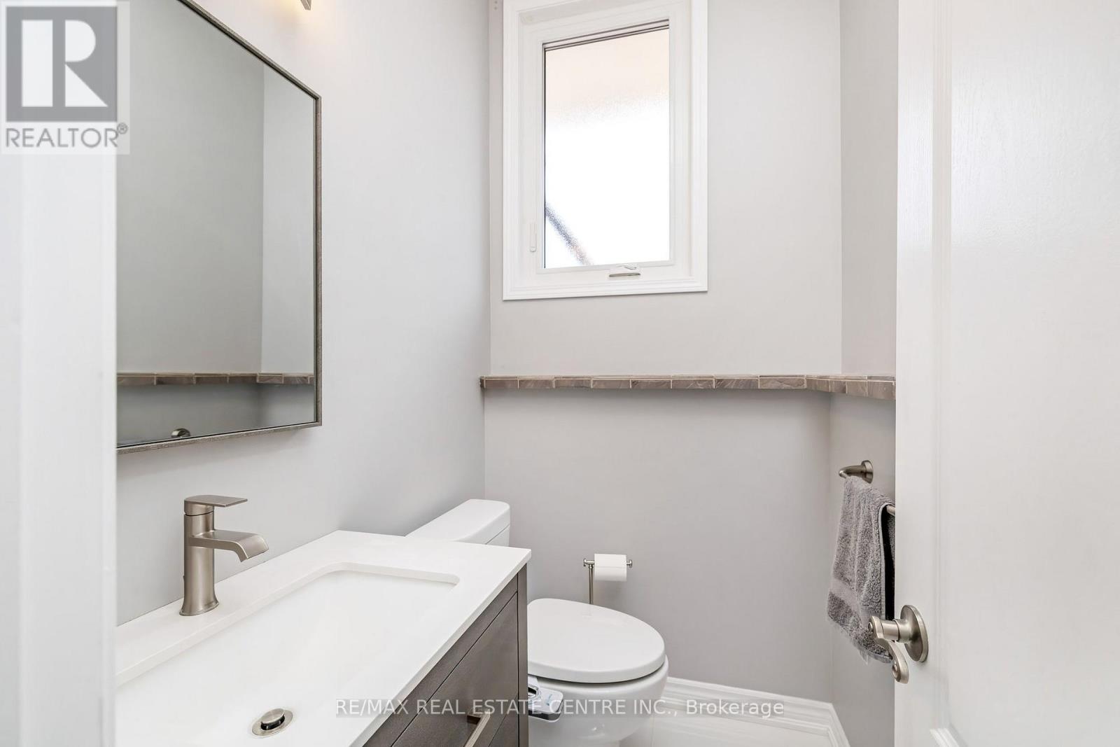 1617 Cartwright Crescent, Milton, Ontario  L9T 5N6 - Photo 15 - W12926610