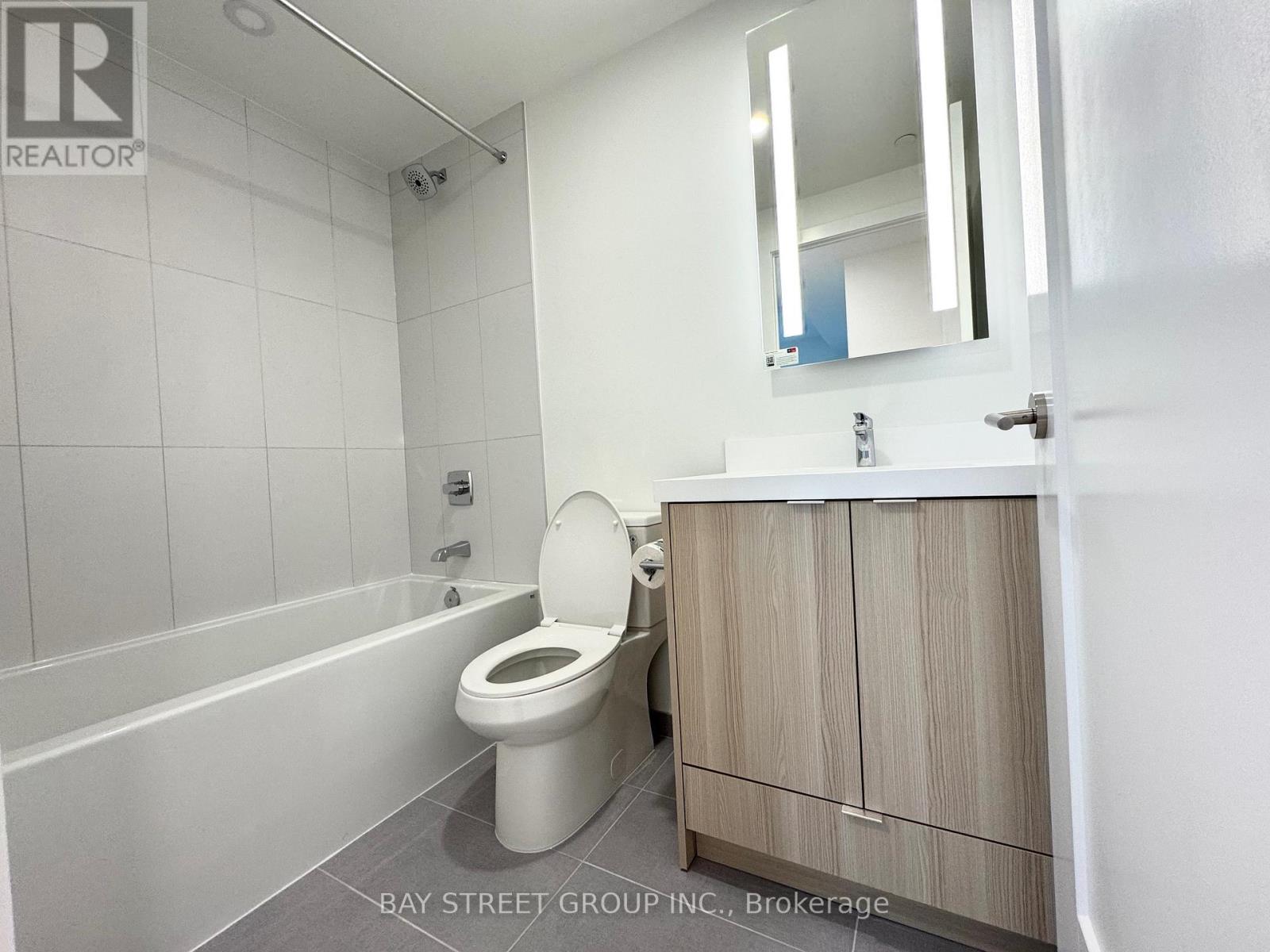 1213 - 60 Central Park Roadway, Toronto, Ontario  M9A 0E6 - Photo 11 - W12926622