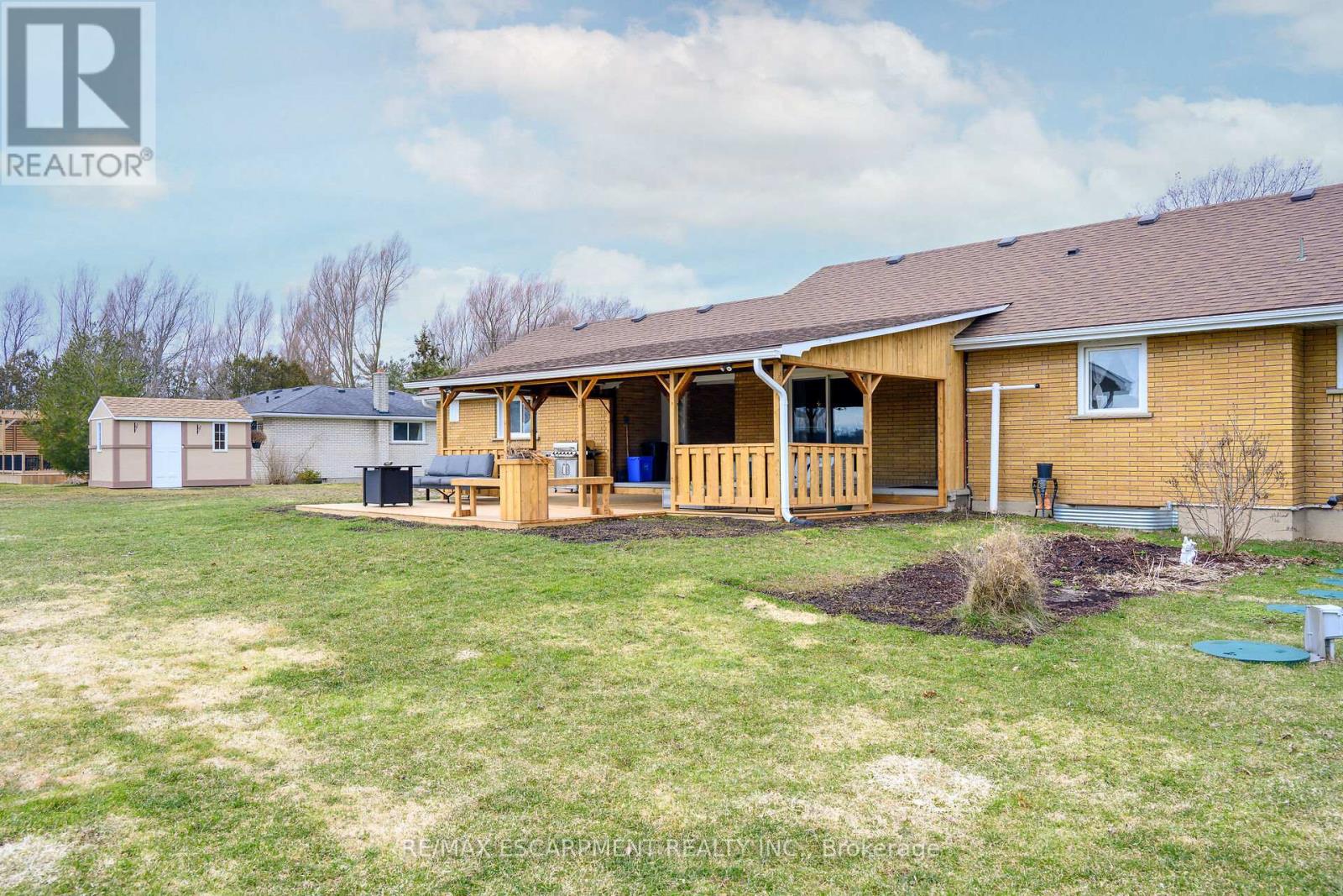 7082 Rainham Road, Haldimand, Ontario  N1A 2W8 - Photo 3 - X12926556