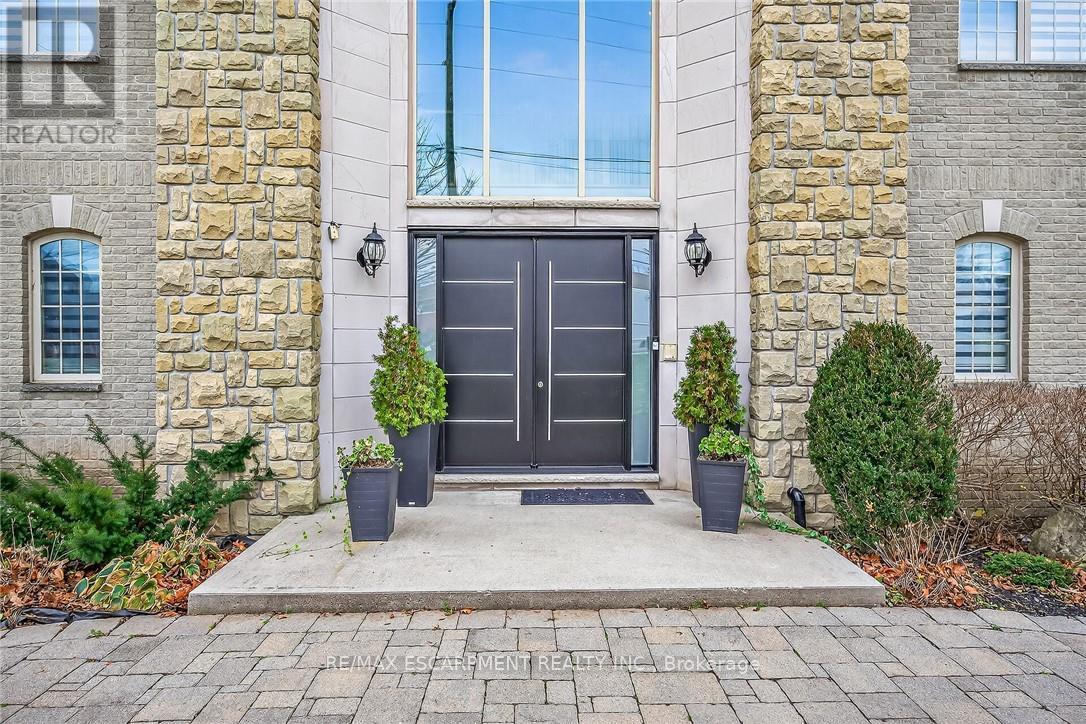 397 Caithness Street E, Haldimand, Ontario  N3W 1C8 - Photo 4 - X12926598