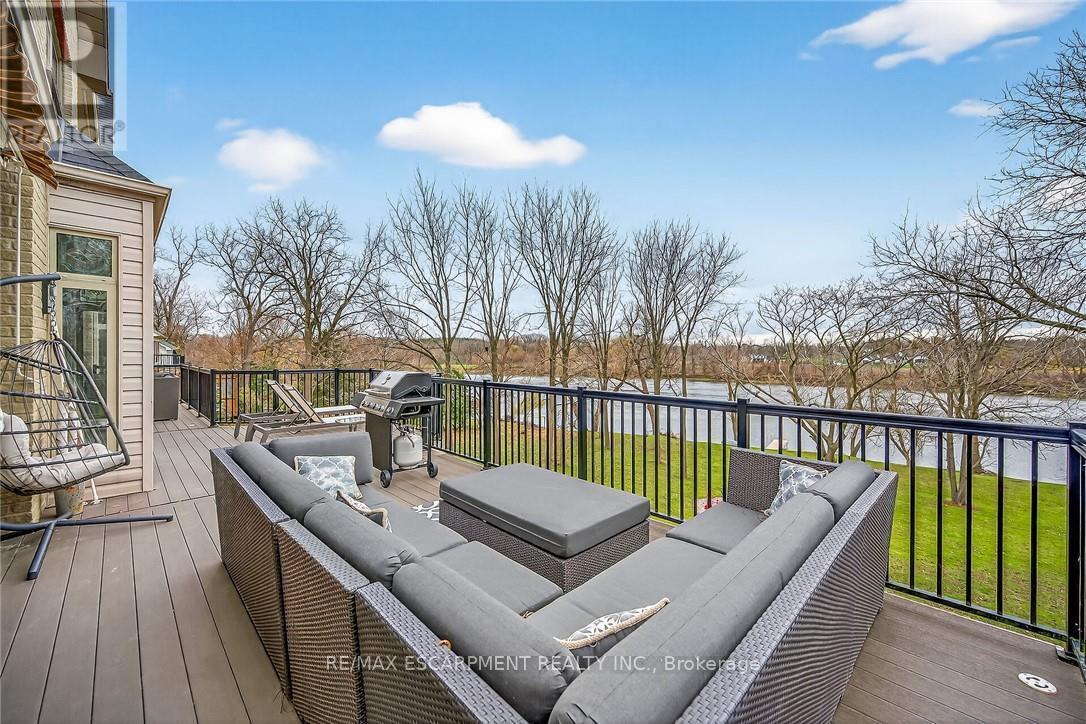 397 Caithness Street E, Haldimand, Ontario  N3W 1C8 - Photo 43 - X12926598