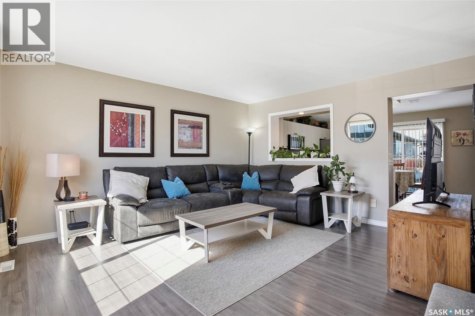 228 670 Kenderdine Road, Saskatoon, Saskatchewan  S7N 4W4 - Photo 3 - SK031333