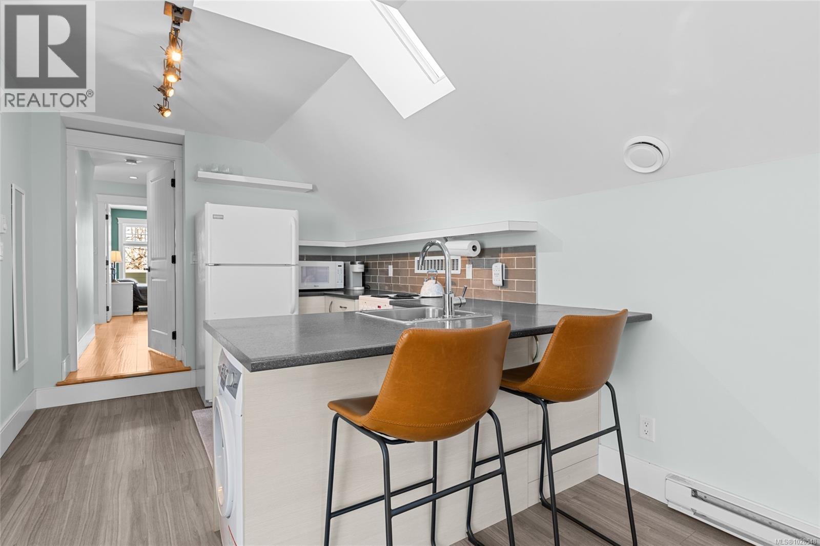 10117 West Saanich Rd, North Saanich, British Columbia  V8L 5T6 - Photo 44 - 1028548