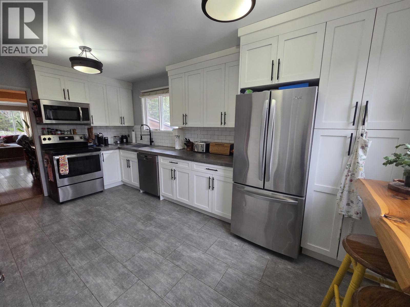 3309 Thomas Street, Terrace, British Columbia  V8G 3G4 - Photo 4 - R3103362