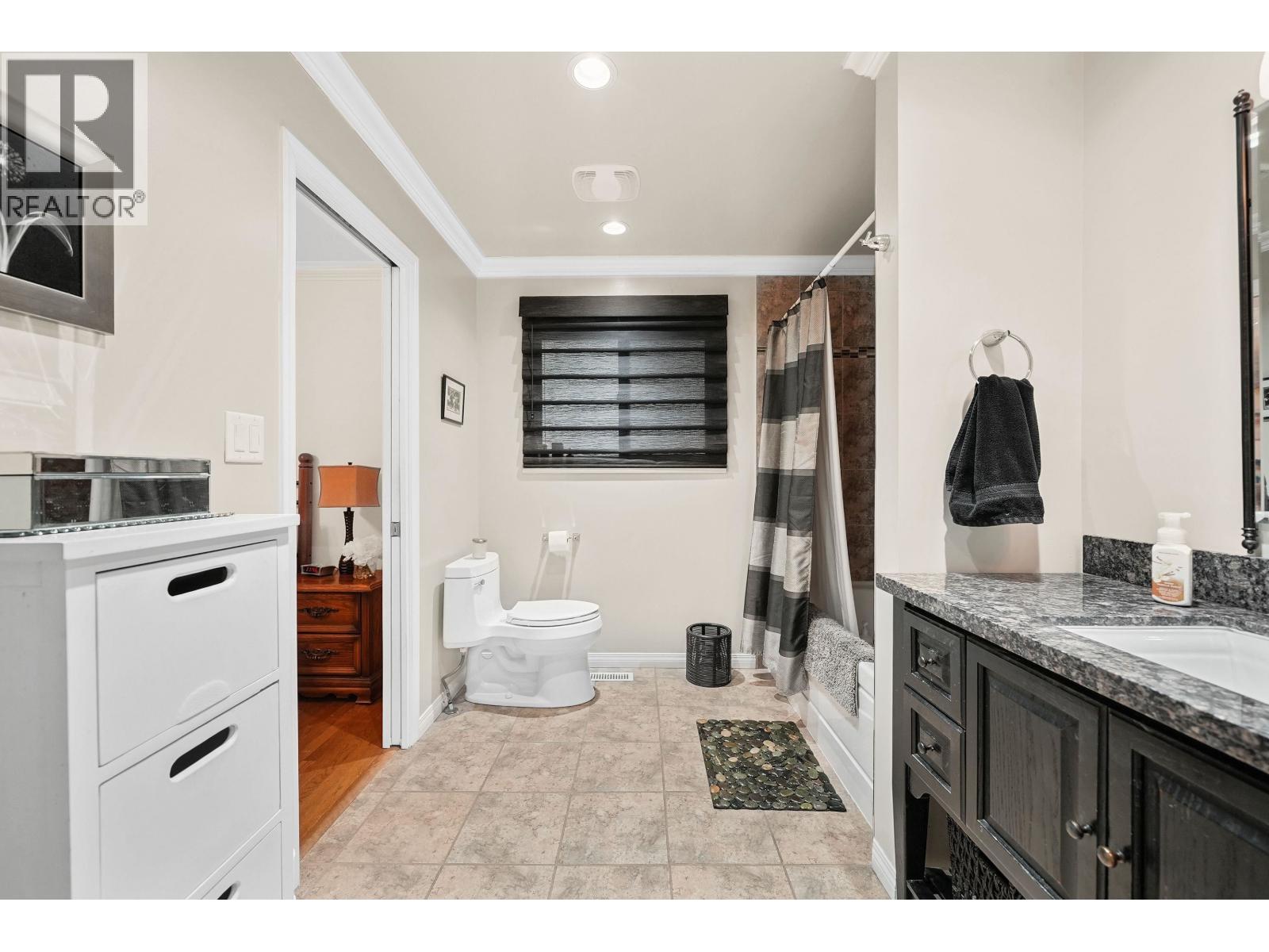 3887 Robin Place, Port Coquitlam, British Columbia V3B 4Y6 - Photo 13 - R3103632