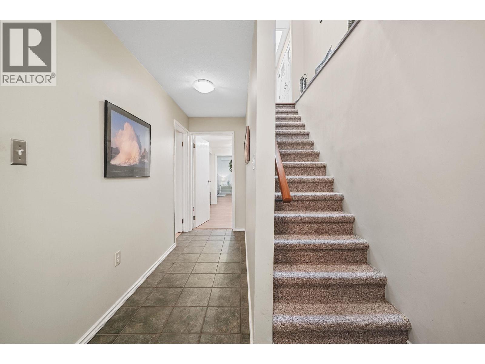 3887 Robin Place, Port Coquitlam, British Columbia V3B 4Y6 - Photo 22 - R3103632