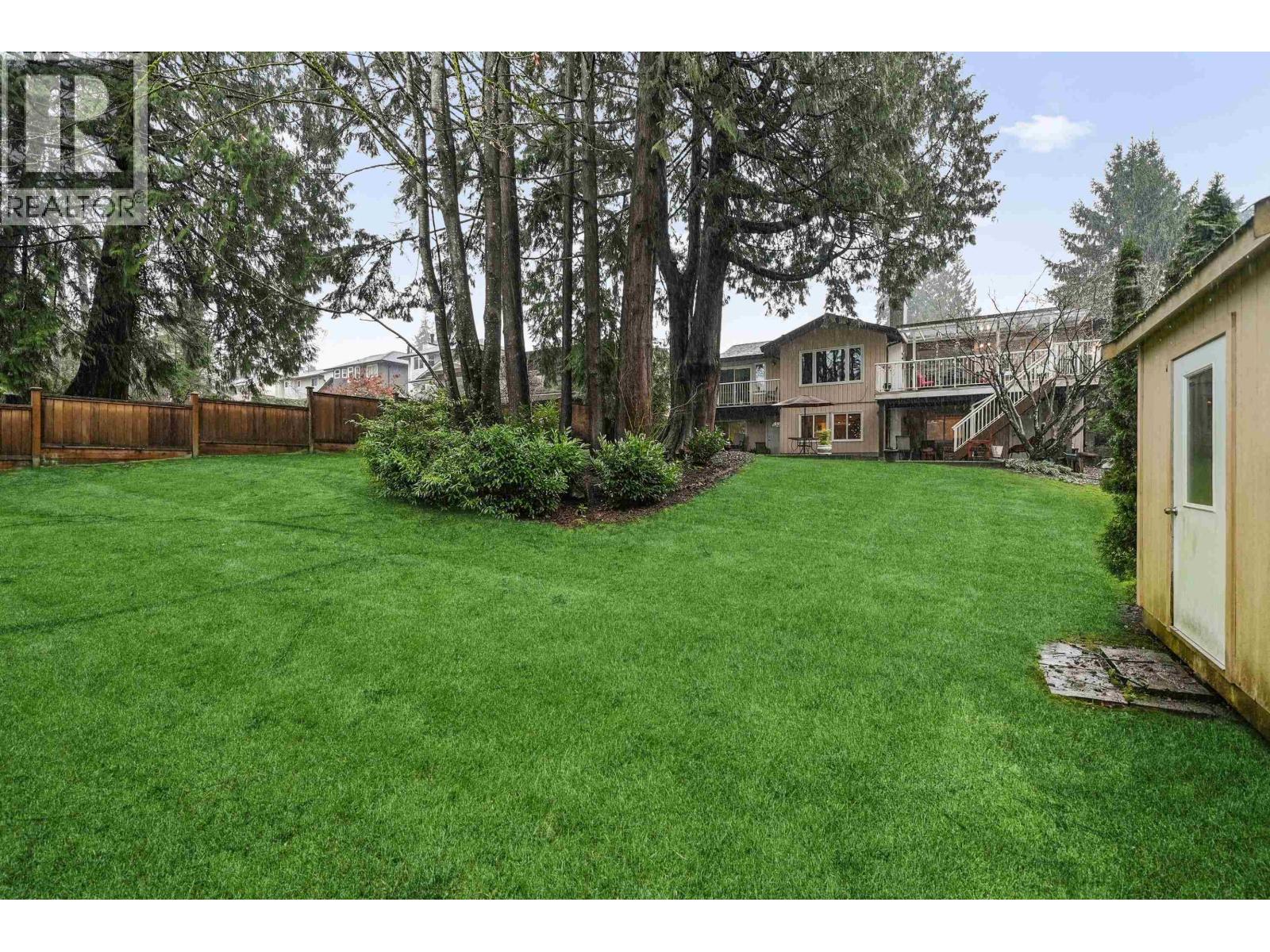 3887 Robin Place, Port Coquitlam, British Columbia V3B 4Y6 - Photo 32 - R3103632