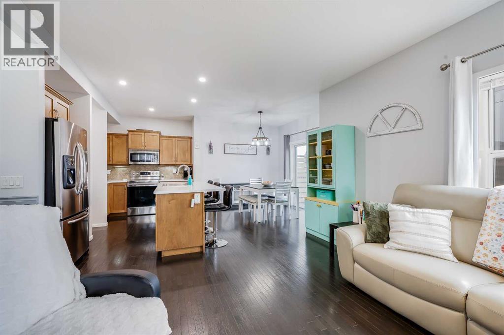 2272 Sagewood Heights Sw, Airdrie, Alberta  T4B 3N8 - Photo 5 - A2296034