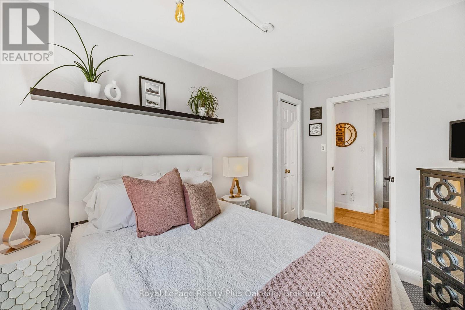 2386 Rebecca Street, Oakville, Ontario  L6L 2A9 - Photo 19 - W12926640