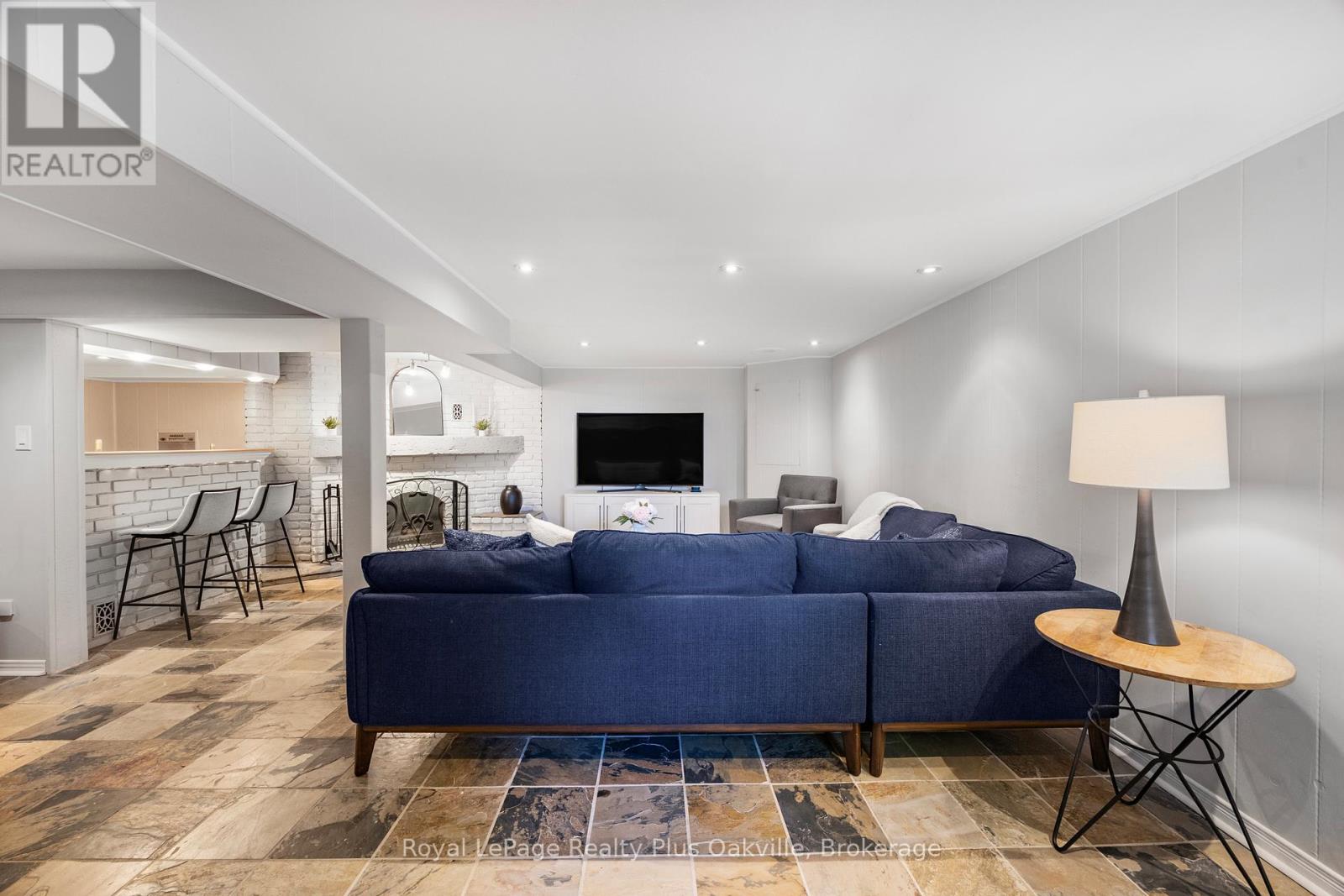 2386 Rebecca Street, Oakville, Ontario  L6L 2A9 - Photo 31 - W12926640