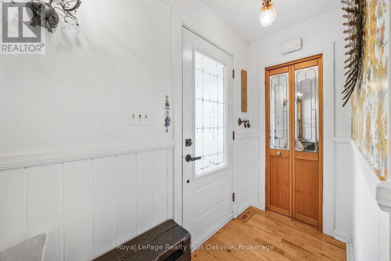 2386 Rebecca Street, Oakville, Ontario  L6L 2A9 - Photo 9 - W12926640