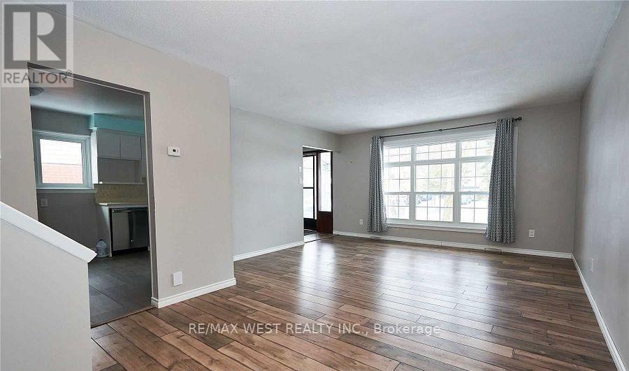 323 Centre Street, Shelburne, Ontario  L0N 1S4 - Photo 4 - X12858494